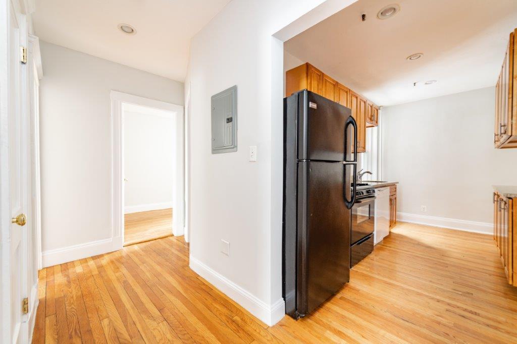 Building Photo - 286 Chestnut Hill Ave