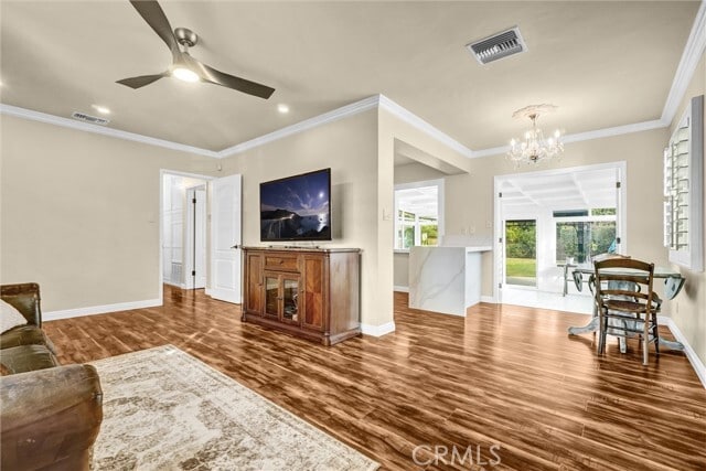 Building Photo - 2354 Snowden Ave