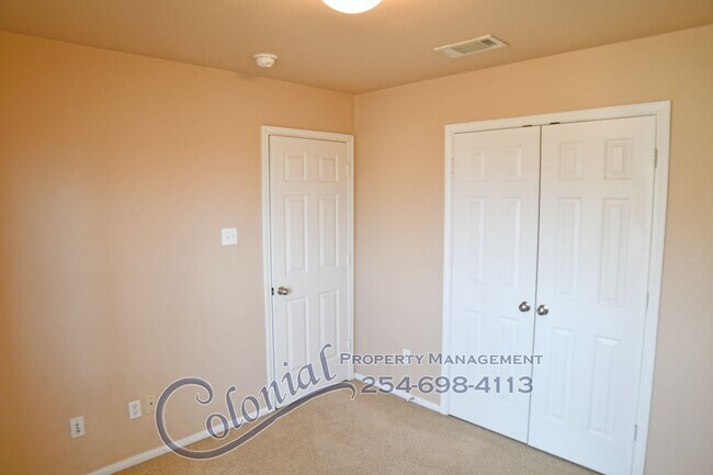 Building Photo - AVAILABLE SOON!