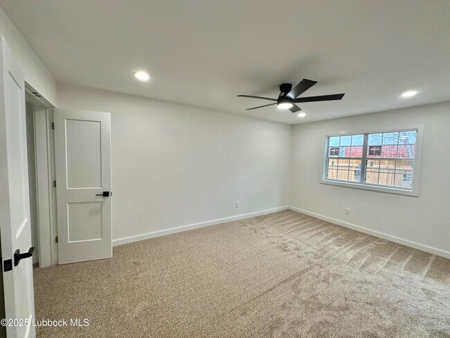 Building Photo - 5426 22nd St