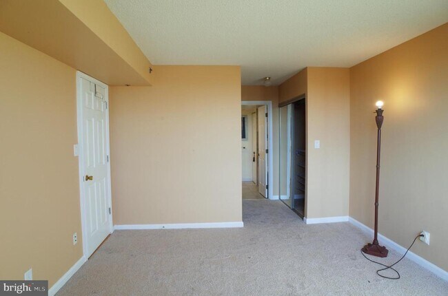 Building Photo - 1200 Braddock Pl