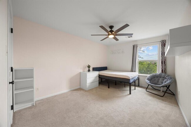 Building Photo - 4323 Angelico Ln