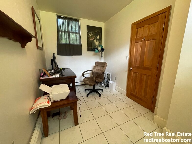 Building Photo - 50 Radnor Rd