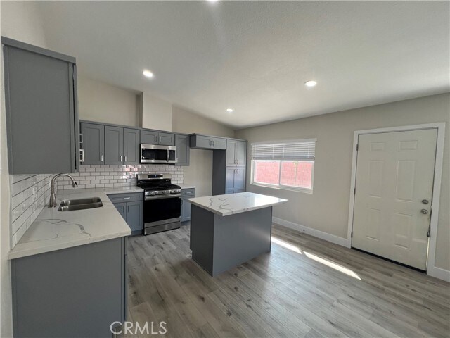 Building Photo - 1517 S Diamond St