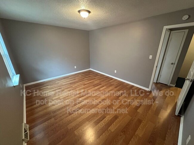 Building Photo - 420 N Jennings Rd