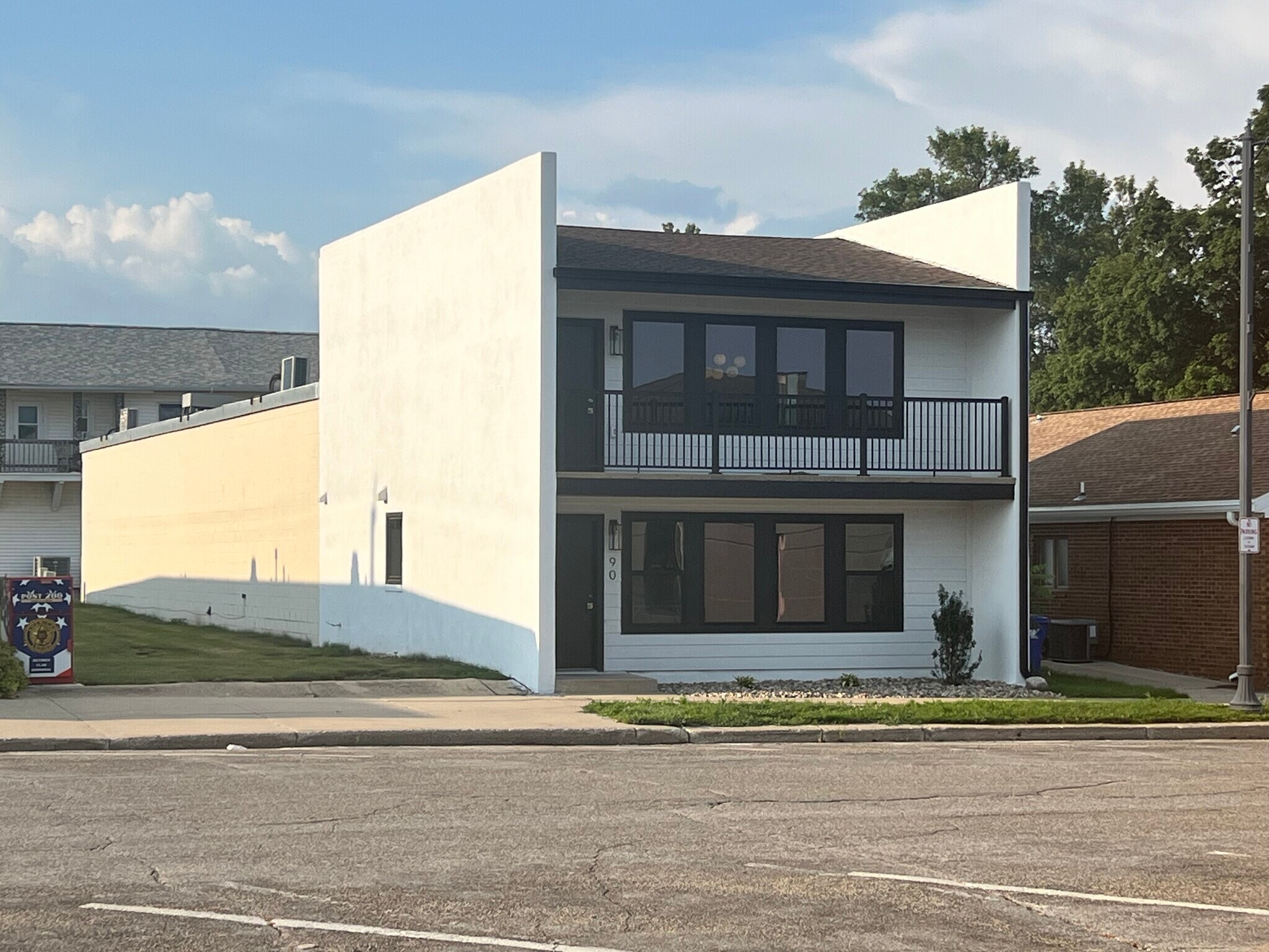 Building Photo - 90 1st St SE