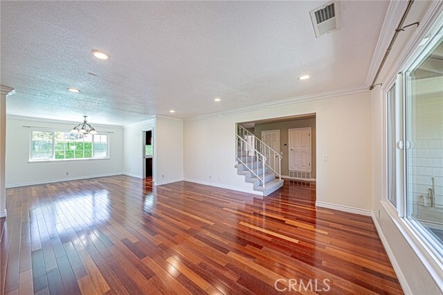 Building Photo - 670 S Oakhaven Ave