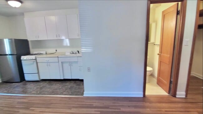 Building Photo - 1225 St Clair Avenue