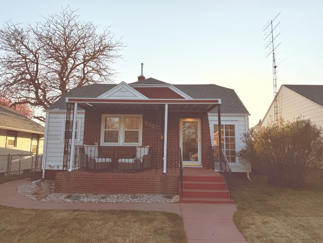 Building Photo - 3322 Snyder Ave