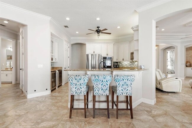 Building Photo - 67 Island Estates Pkwy