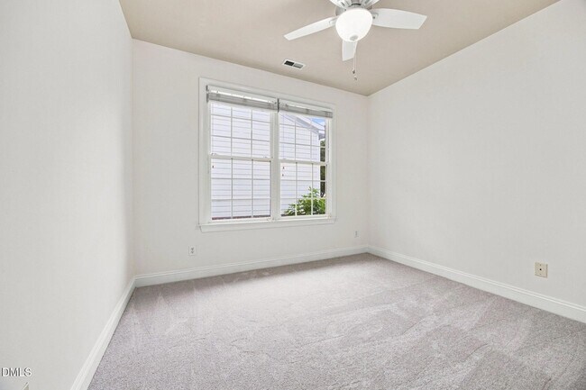Building Photo - 401 Waverly Hills Dr