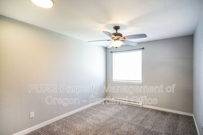 Building Photo - 7254 SE Thiessen Rd