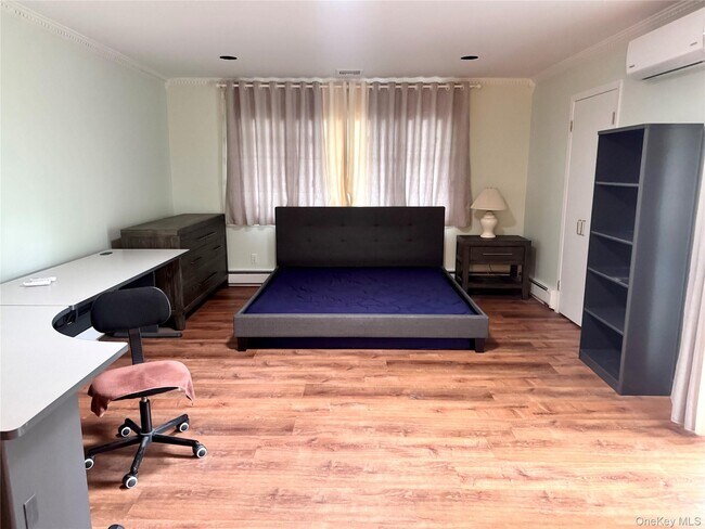 Building Photo - 50 Hightop Ln