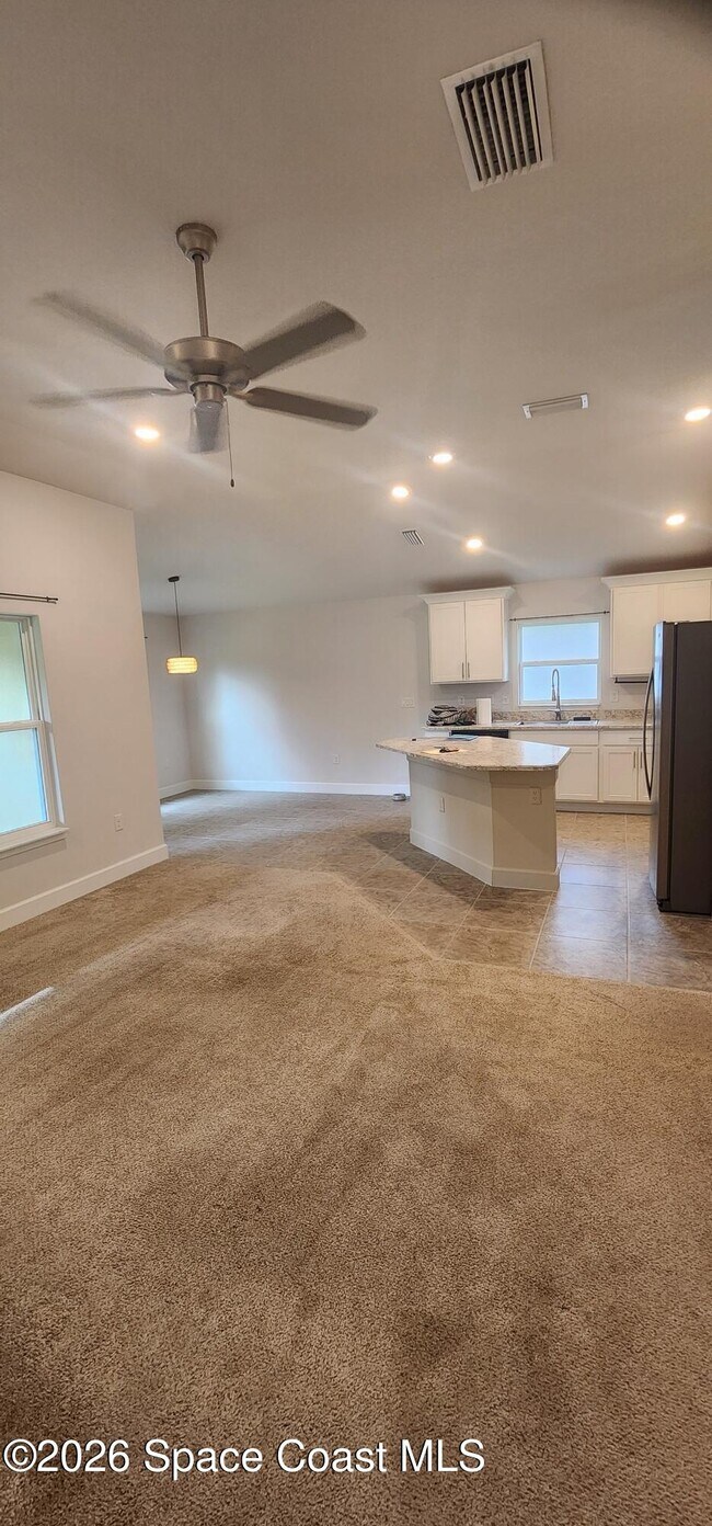 Building Photo - 891 Tupelo Cir