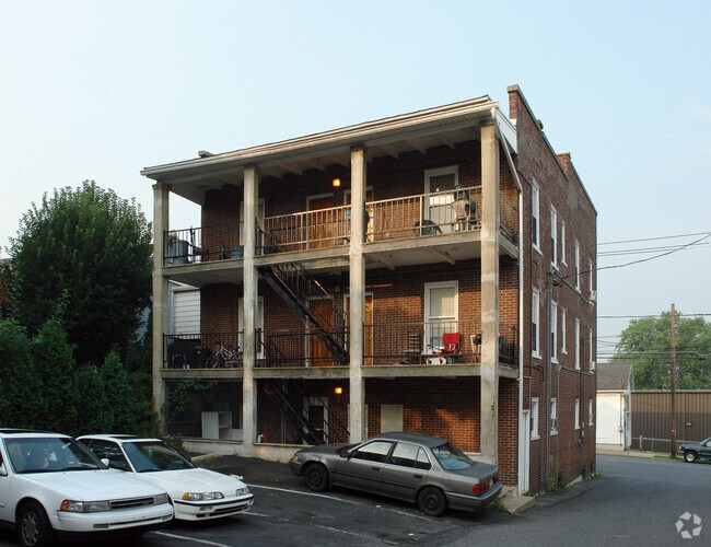 1315 S Carlisle St 1315 S Carlisle St Allentown PA 18109 Apartment Finder