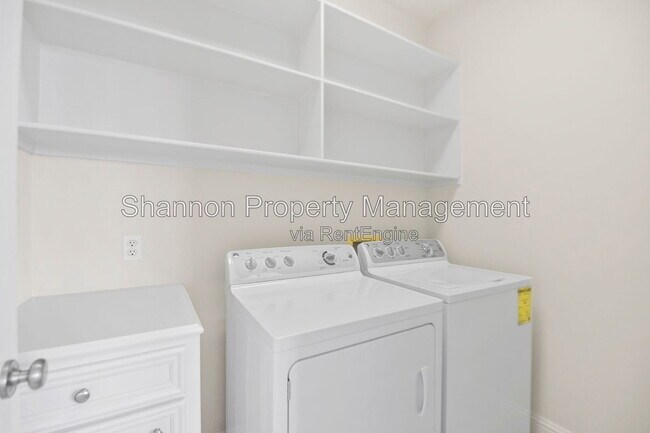 Building Photo - 5006 Gibson St