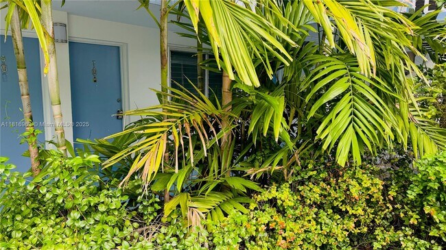 Building Photo - 1120 102nd St