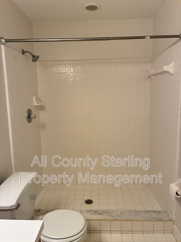 Building Photo - 9781 SW 52 Ln