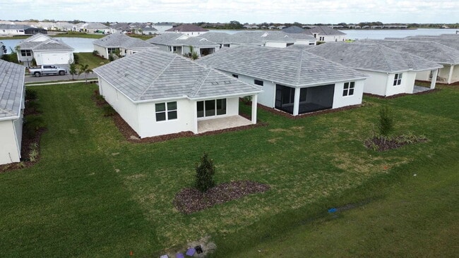 Building Photo - 8173 Sternway Rd