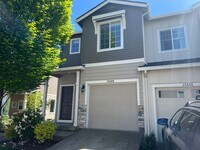 Building Photo - Morningside 3 Bedroom Townhome Happy Vally
