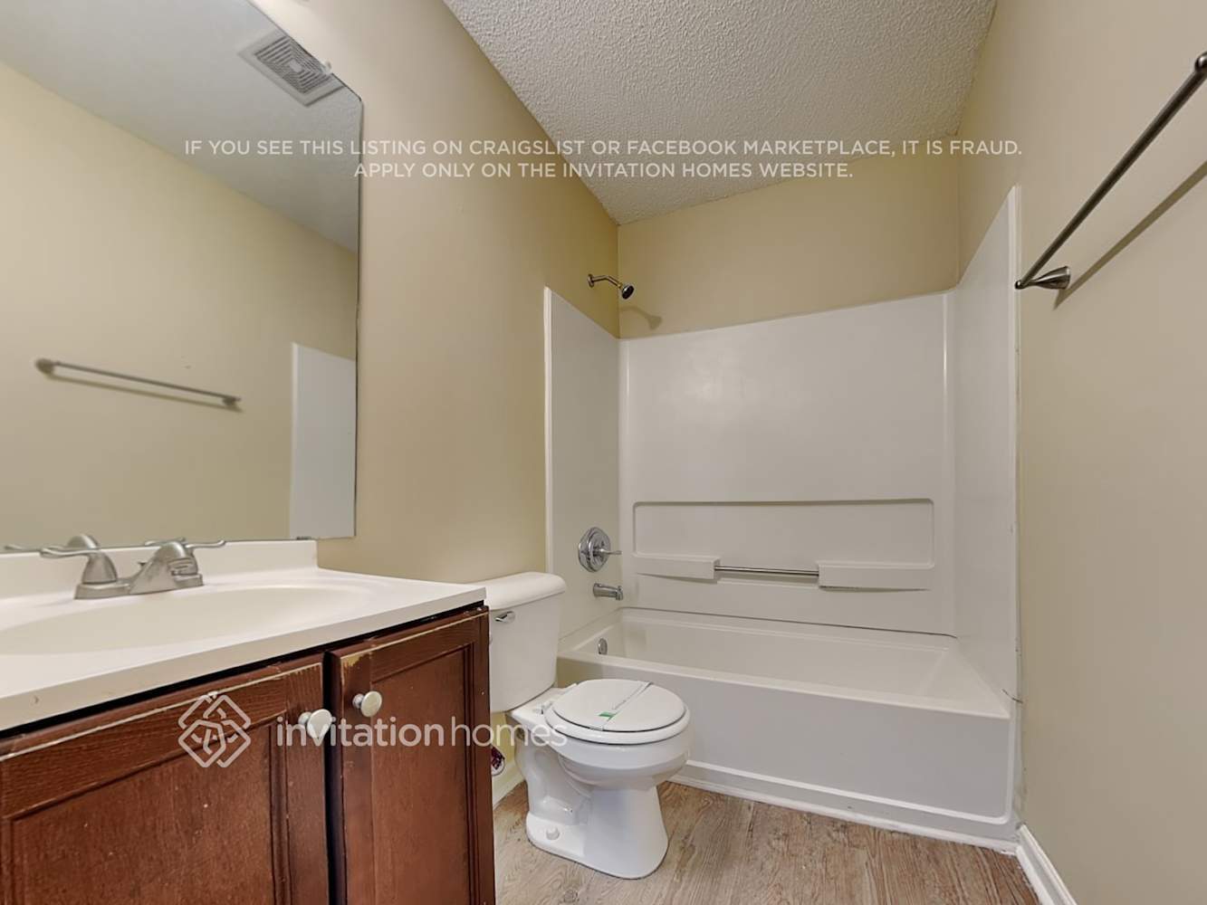 Building Photo - 869 Tramore Dr