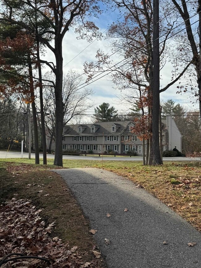 Building Photo - 16 Highbridge Hill Rd