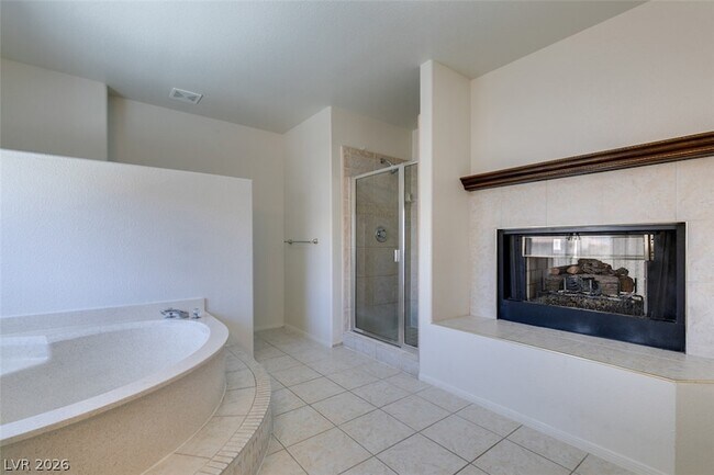 Building Photo - 8224 Tivoli Cove Dr