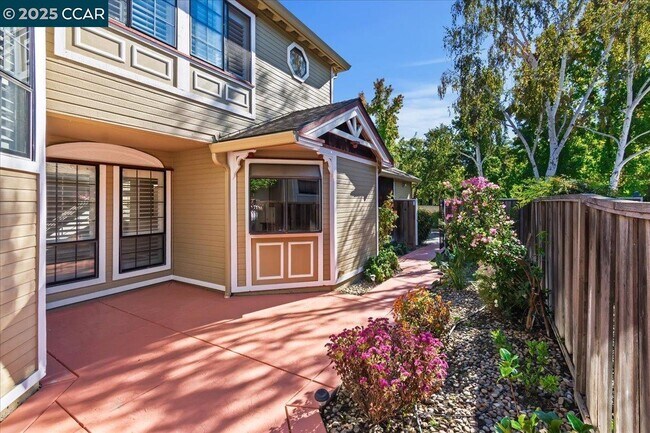 Building Photo - 1156 Tiffany Ln