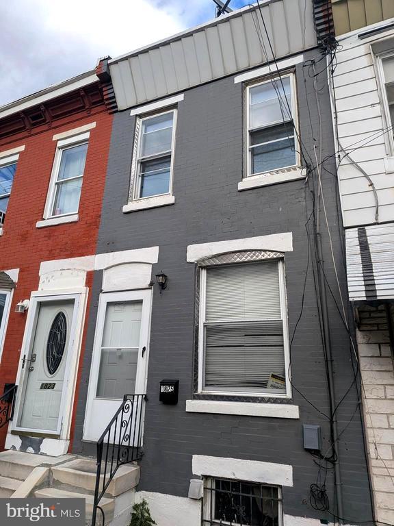 Building Photo - 1825 E Harold St