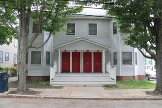 Building Photo - 166 Raymond St