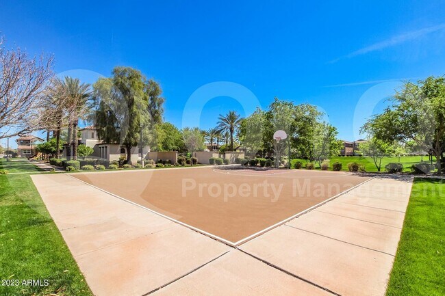 Building Photo - 1144 S Osborn Ln