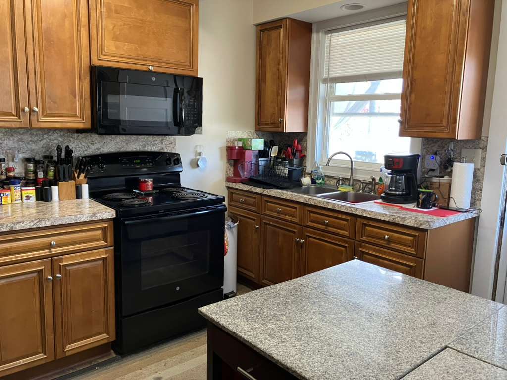 Building Photo - 1121 Hamilton Blvd