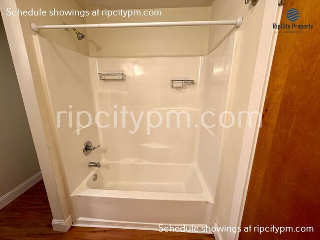 Building Photo - 11430 SW 121st Ave