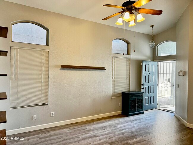 Building Photo - 3438 E Rockwood Dr