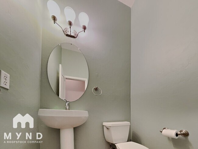 Building Photo - 11962 N Grape Ivy Pl