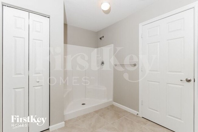 Building Photo - 2568 SW Deckard St