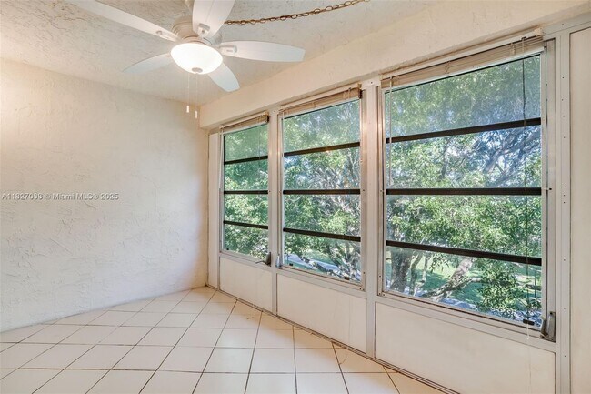 Building Photo - 608 SW Natura Blvd