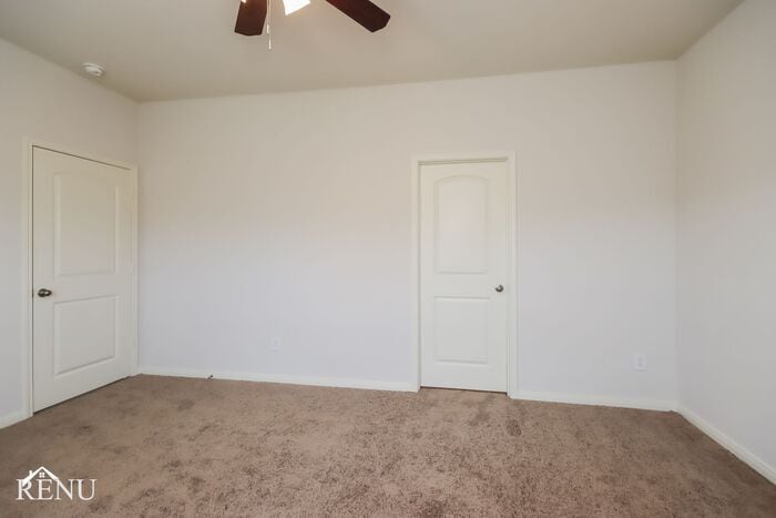 Building Photo - 10461 Sweetwater Creek Dr