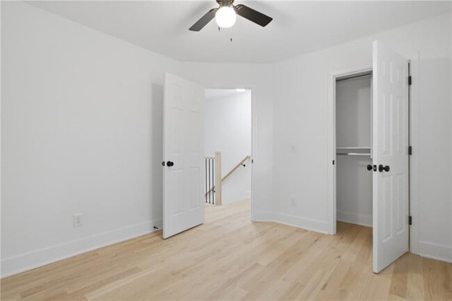 Building Photo - 230 Pinebridge Ct