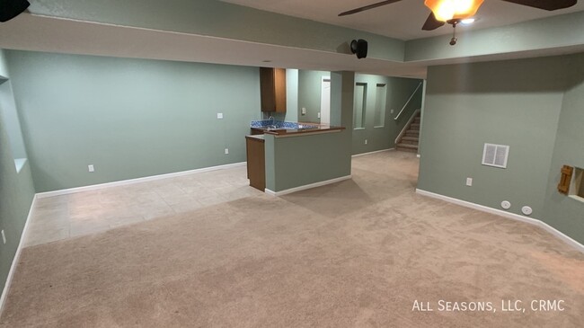 Building Photo - 6628 Finecrest Dr