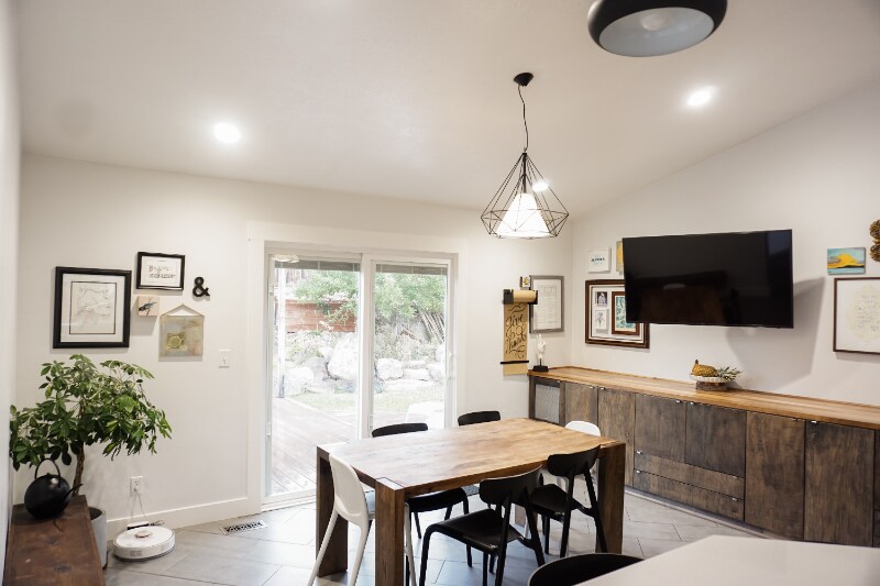 Building Photo - 1795 E Walnut Grove Dr