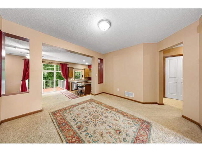 Building Photo - 5037 Dunkirk Pl N