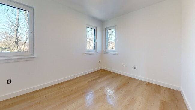 Building Photo - Brand new 4 bed 2 bath.... SEPT 1ST!!!