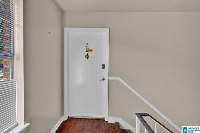 Building Photo - 2060 Montreat Dr