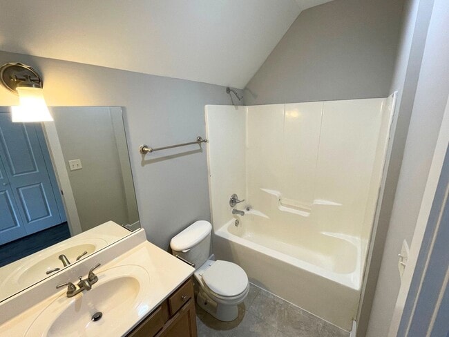 Building Photo - PRE-LEASING FOR AUGUST 2026!