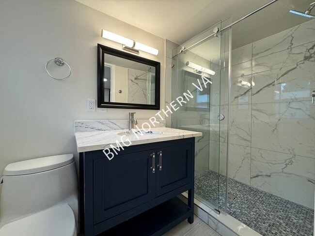 Building Photo - 4412 Volta Pl NW