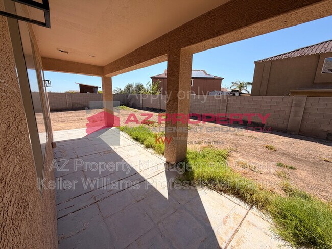 Building Photo - 24733 W Vista Norte St
