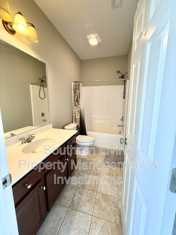 Building Photo - 11410 Felizzano Pl