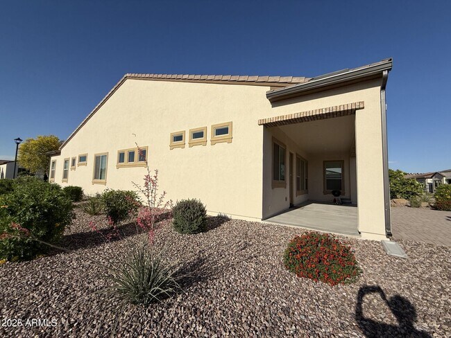 Building Photo - 479 E Watermelon Ln