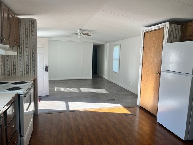 Building Photo - 2 bed 1 bath Singlewide in Campbell County